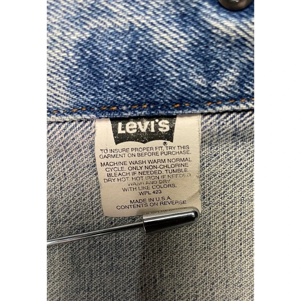 Vintage 90s Levis 70507 4890 Denim Trucker Jacket Mens Large Light Wash USA Made